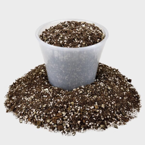 Vermiculite animal feed carrier in bulk packaging